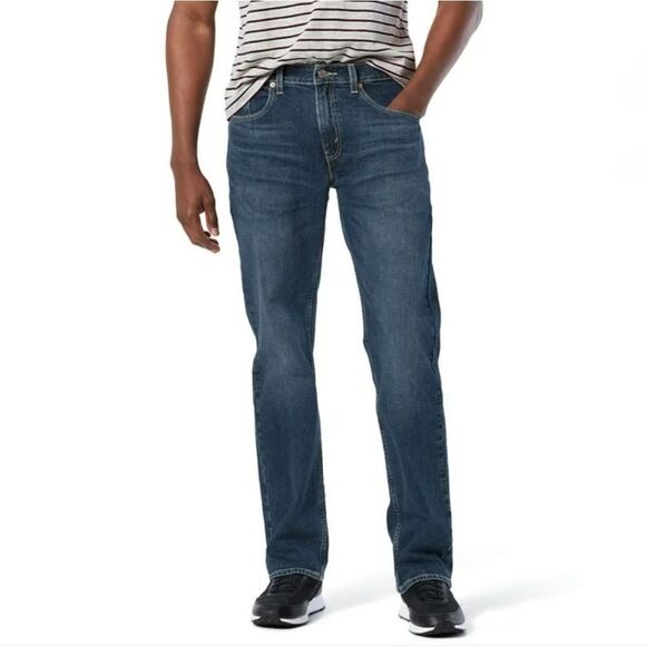 Levi Strauss Men's Signature Relaxed Fit Dark Wash Denim Jeans - Picture 1 of 15